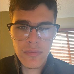 Meet your Posher, Zachary